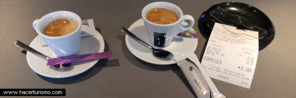 Tomando café en Francia